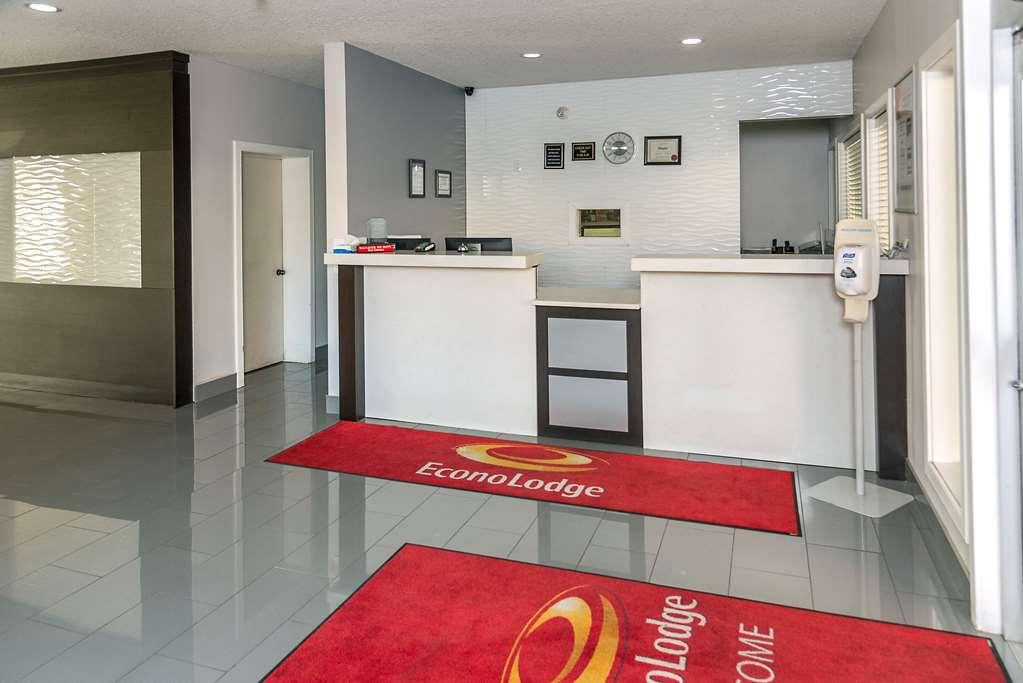 Econo Lodge Inn & Suites Medicine Hat Εσωτερικό φωτογραφία