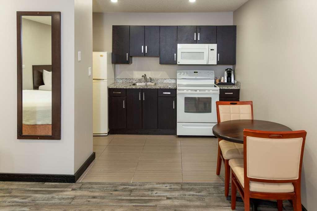 Econo Lodge Inn & Suites Medicine Hat Δωμάτιο φωτογραφία