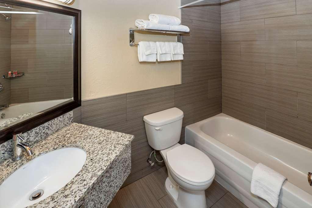 Econo Lodge Inn & Suites Medicine Hat Εξωτερικό φωτογραφία