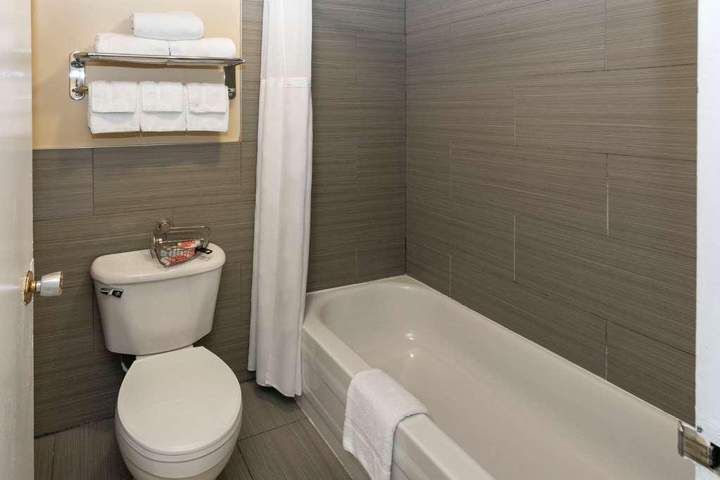Econo Lodge Inn & Suites Medicine Hat Εξωτερικό φωτογραφία