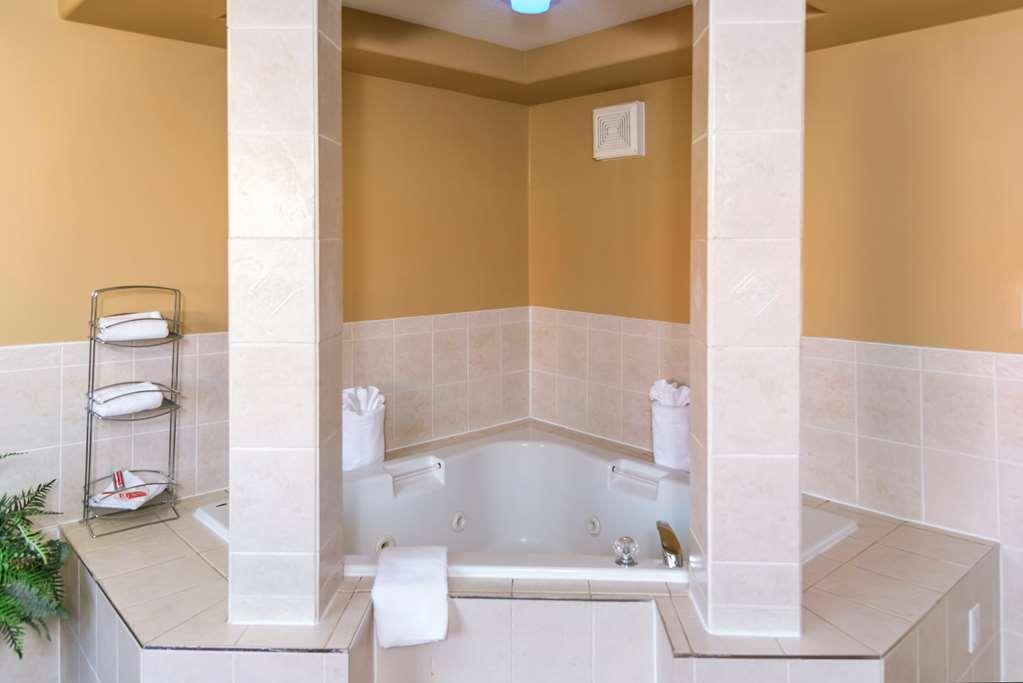 Econo Lodge Inn & Suites Medicine Hat Δωμάτιο φωτογραφία