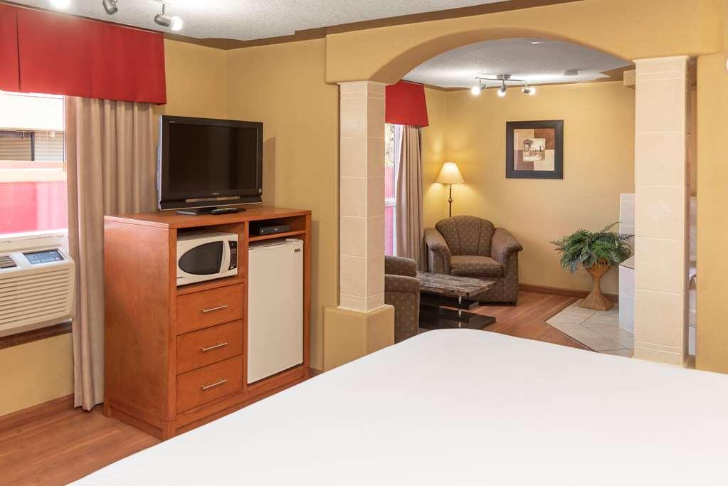 Econo Lodge Inn & Suites Medicine Hat Δωμάτιο φωτογραφία