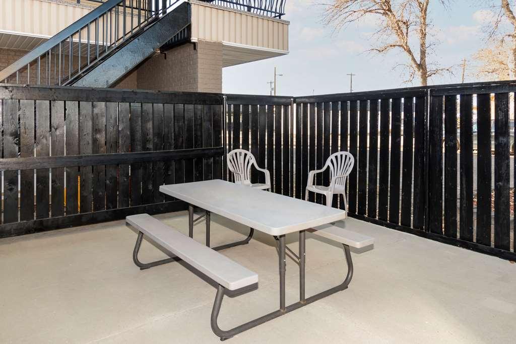 Econo Lodge Inn & Suites Medicine Hat Ανέσεις φωτογραφία