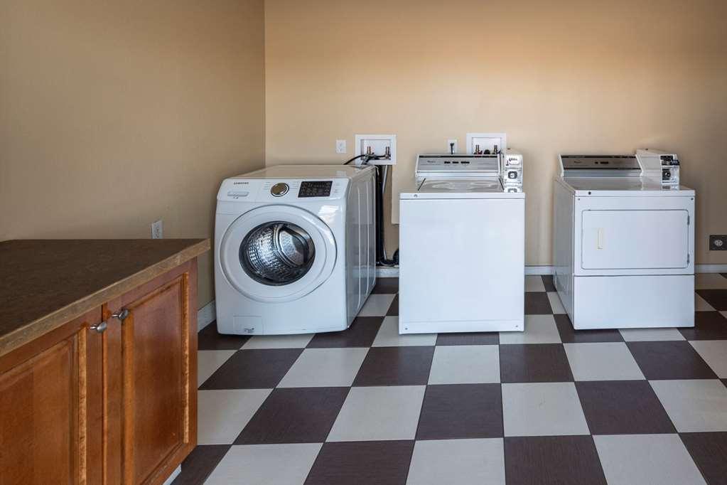 Econo Lodge Inn & Suites Medicine Hat Εξωτερικό φωτογραφία